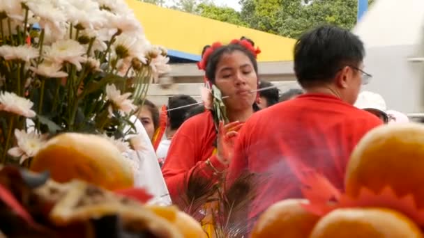 Samui Tailandia Febrero 2018 Adoradores Devotos Chinos Tailandeses Participan Procesión — Vídeos de Stock