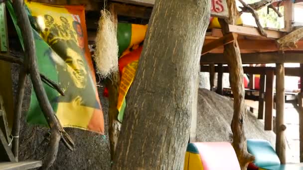 Relaxante Jamaicano Cannabis Rasta Maconha Reggae Bar Praia Tropical Verão — Vídeo de Stock