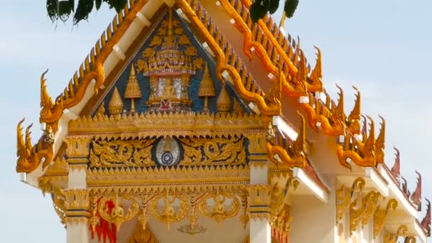 Koh Samui Thailand Julho 2018 Beautiful Modern Wat Khunaram Templo — Vídeo de Stock