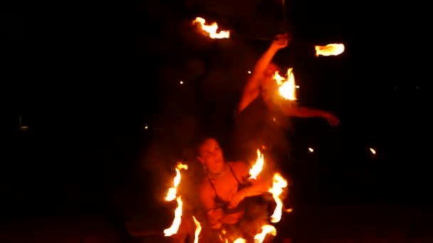 Phangan Thailand Şubat 2019 Tayland Fireshow Yerel Akrobatların Yangın Performansı — Stok video