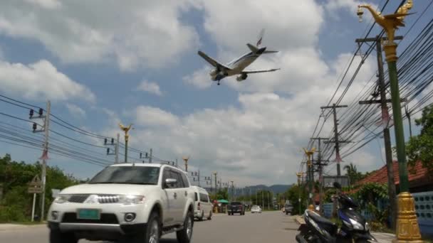 Koh Samui Adasi Thailand Haziran 2019 Tropikal Kasabanın Ana Caddesine — Stok video