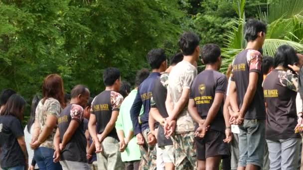 Ang Thong Marine Park Ταϊλάνδη Ιουνίου 2019 Ομάδα Ταϊλανδών Ανδρών — Αρχείο Βίντεο