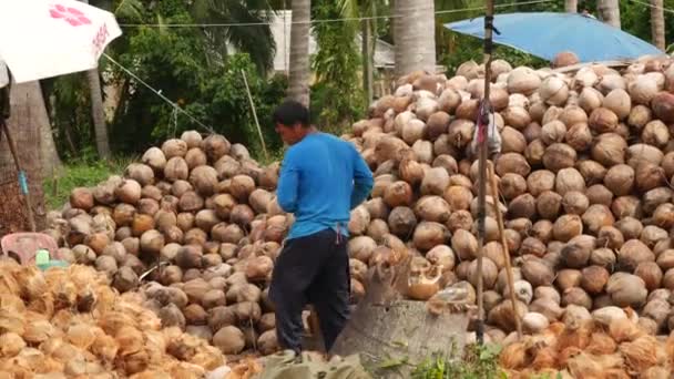 Koh Samui Island Thailand Juli 2019 Aziatische Thaise Mannen Werken — Stockvideo