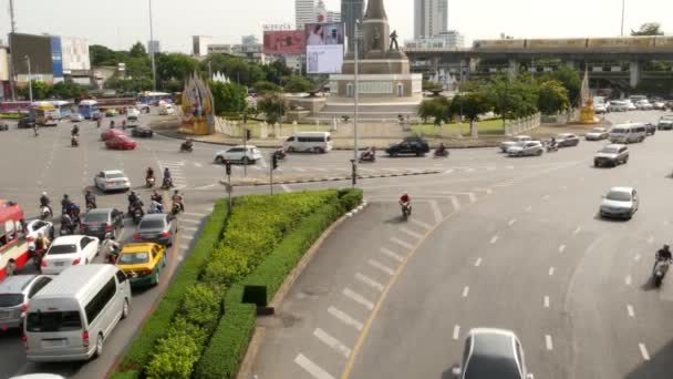 Bangkok Tajlandia Lipiec 2019 Ruch Godzinach Szczytu Pobliżu Monumet Zwycięstwa — Wideo stockowe