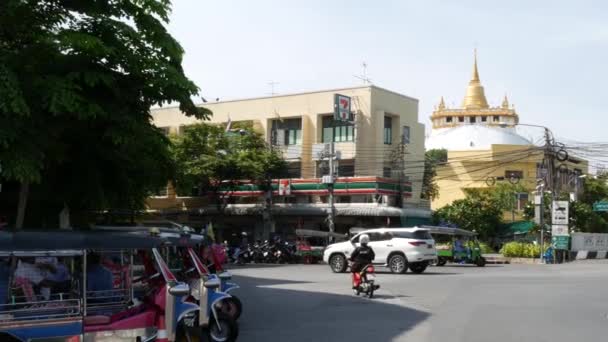 Bangkok Thailand Julho 2019 Tráfego Hora Ponta Perto Wat Saket — Vídeo de Stock