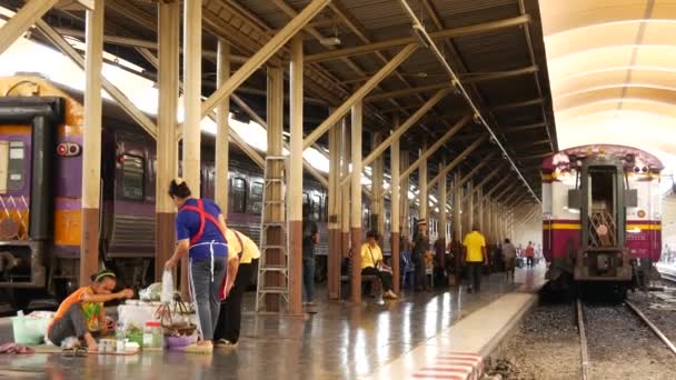 Bangkok Tailandia Julio 2019 Estación Ferrocarril Hua Lamphong Infraestructura Estatal — Vídeos de Stock