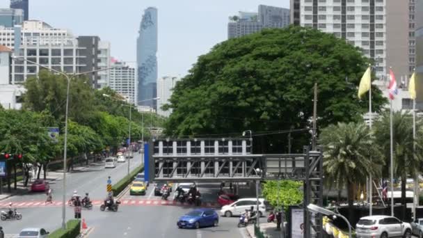 Bangkok Thailand Juli 2019 Mahanakhon King Power Skyskrapa Moderna Sathorn — Stockvideo