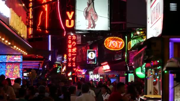 Bangkok Thailand July 2019 Vivid Neon Signs Glowing Soi Cowboy — Stock Video