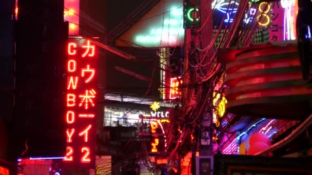 Bangkok Tajlandia Lipiec 2019 Żywe Neony Świecące Ulicy Soi Cowboy — Wideo stockowe