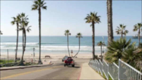 Road to ocean beach California USA. Summertime palm trees. Summer coast near Los Angeles. Sea waves. — Stock Photo, Image