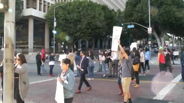 Los Angeles California Eua Out 2019 Greve Pessoas Perto Hall — Vídeo de Stock