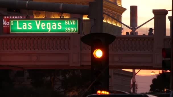 Las Vegas Nevada Usa Dec 2019 Σήμα Κυκλοφορίας Που Λάμπει — Αρχείο Βίντεο