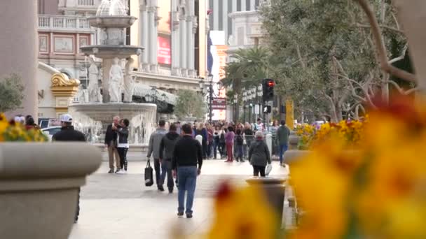 Las Vegas Nevada Usa Dic 2019 Personas Pasarela Peatonal Hombres — Vídeos de Stock