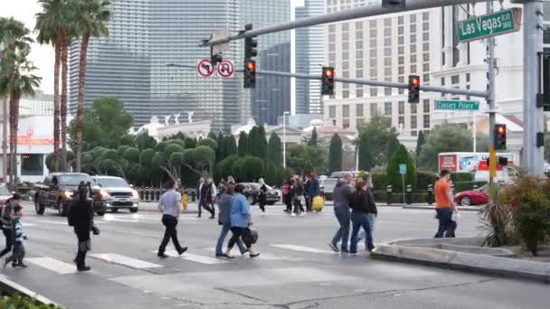 Las Vegas Nevada Usa Dic 2019 Personas Pasarela Peatonal Hombres — Vídeos de Stock