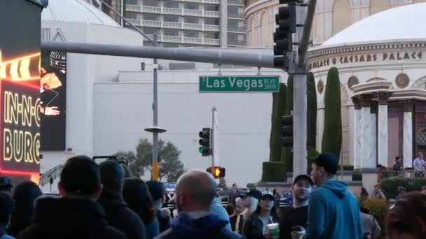 Las Vegas Nevada Usa Dec 2019 Mensen Voetgangerspad Multiculturele Mannen — Stockvideo