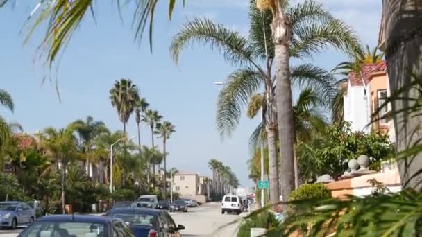 Oceanside Καλιφόρνια Ηπα Ιαν 2020 Τυπικός Προαστιακός Δρόμος Διαφορετικά Σπίτια — Αρχείο Βίντεο