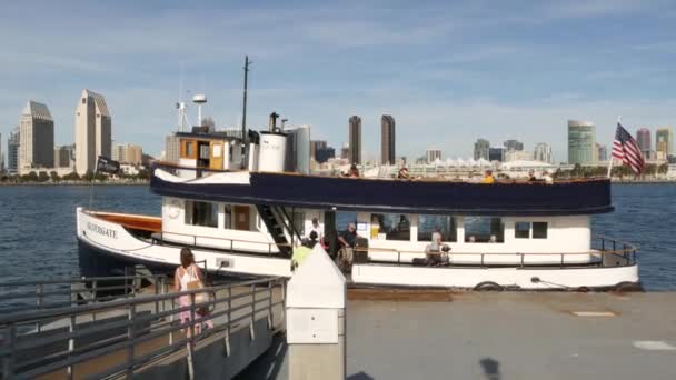 San Diego California Usa Jan 2020 Silvergate Passagiersveerboot Bij Pier — Stockvideo