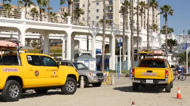 Oceanside California Usa Şubat 2020 Sarı Cankurtaran Arabası Los Angeles — Stok video