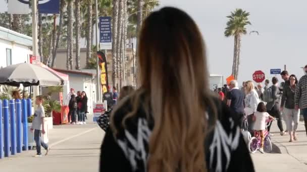Oceanside California Usa Feb 2020 Gente Cammina Sul Lungomare Lungomare — Video Stock