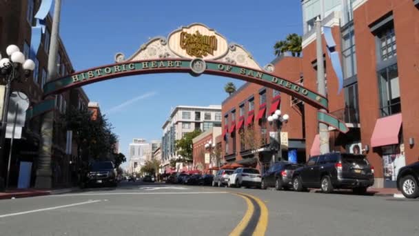 Сан Диэго Калифорния Сша Февраля 2020 Знак Gaslamp Quarter Ретро — стоковое видео