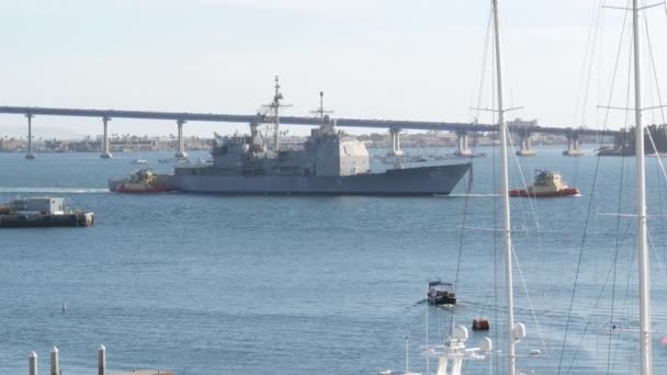 San Diego California Feb 2020 Lancha Remolque Uss Chosin Buque — Vídeos de Stock