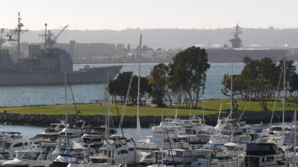 San Diego California Usa Şubat 2020 Uss Chosin Çeken Römorkör — Stok video