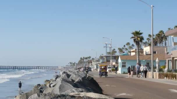 Oceanside California Usa Feb 2020 Πεζοπορία Στην Προκυμαία Παραλιακή Προβλήτα — Αρχείο Βίντεο