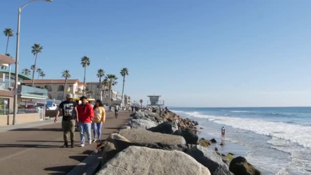 Oceanside California Usa Feb 2020 Πεζοπορία Στην Προκυμαία Παραλιακή Προβλήτα — Αρχείο Βίντεο