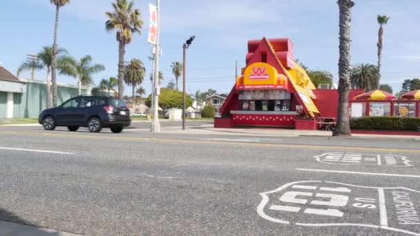 Oceanside California Usa Února2020 Wienerschnitzel Hot Dog Fast Food Pacifické — Stock video