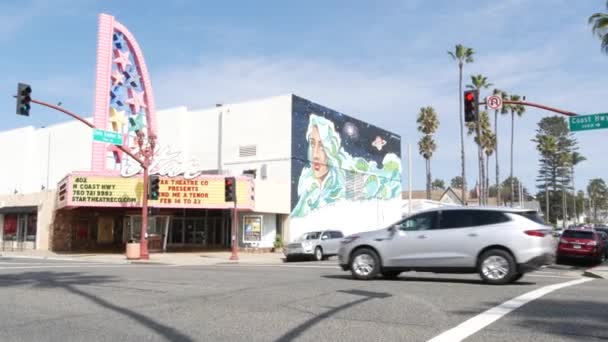 Oceanside Californië Feb 2020 Authentiek Sterrentheater Aan Pacific Coast Highway — Stockvideo