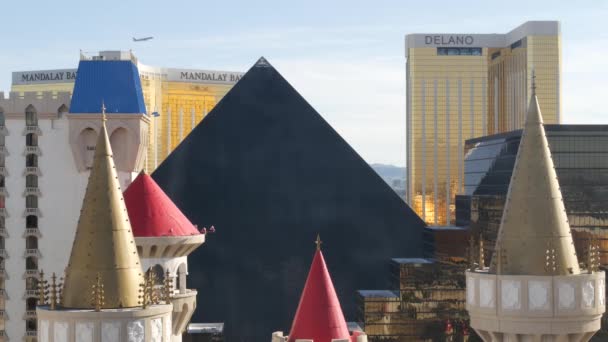 Las Vegas Nevada Usa Mar 2020 Excalibur Castle Luxor Pyramid — 图库视频影像