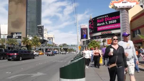 Las Vegas Nevada Usa Mar 2020 Menschen Auf Dem Gehweg — Stockvideo