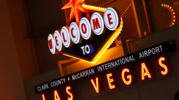 Las Vegas Nevada Usa Mar 2020 Bienvenido Fabuloso Cartel Neón — Vídeo de stock