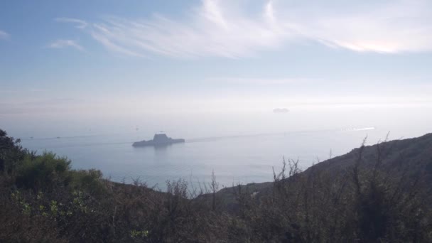 2020年11月20日 カリフォルニア州サンディエゴ アメリカ海軍のズムワルト級駆逐艦がミサイル戦艦を誘導した マイケル モンソール 1001隻の船 海軍軍艦 ポイント ローマ — ストック動画