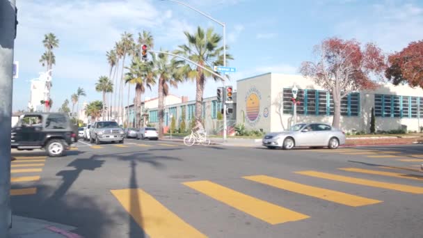 San Diego California Usa Nov 2020 People Walking Yellow Zebra — Stock Video