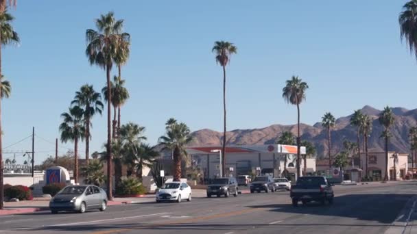 Palm Springs California Usa Dec 2020 Οδική Κυκλοφορία Αυτοκίνητα Που — Αρχείο Βίντεο
