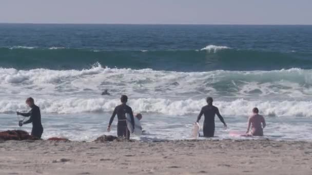 San Diego California Nov 2020 Surfistas Olas Oceánicas Con Tabla — Vídeos de Stock