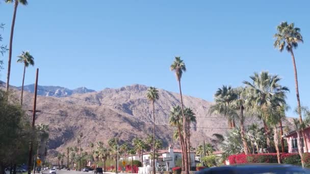 Palm Springs California Usa Dec 2020 Οδική Κυκλοφορία Αυτοκίνητα Που — Αρχείο Βίντεο