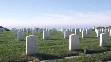Amerikan askeri mezarlığının mezar taşları, ABD 'deki mezarlık..