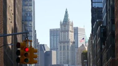 New York City Woolworth binası 1913, Broadway 'de gökdelen Downtown Financial District, Aşağı Manhattan, Amerika Birleşik Devletleri. Gotik tarihi mimari, yeşil fıçı çatısı, FiDi, NYC, ABD