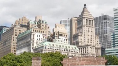 New York, Aşağı Manhattan, Aşağı Manhattan, Finans Bölgesi, Broadway Caddesi, ABD. Bina mimarisi, Battery Park 'tan Bowling Green. FiDi 'nin Skyline şehir manzarası. Amerikan iş merkezi.