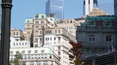 New York City Manhattan Şehir Merkezi Finans Bölgesi, Amerika Birleşik Devletleri. Dünya Ticaret Merkezi gökdeleni, Fidi 'deki kule binası. Modern iş merkezi. Broadway sokak mimarisi. Batarya parkı