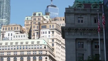 New York City Manhattan Şehir Merkezi Finans Bölgesi, Amerika Birleşik Devletleri. Dünya Ticaret Merkezi gökdeleni, Fidi 'deki kule binası. Modern iş merkezi. Broadway sokak mimarisi. Batarya parkı