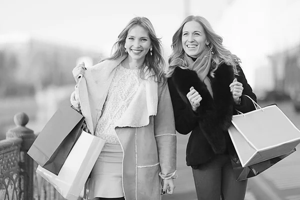 Two beautiful young girlfriends — Stock Photo, Image