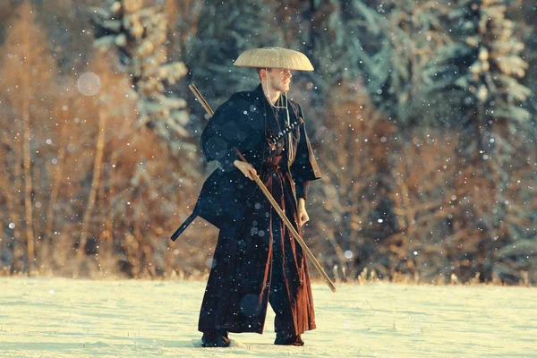 Samurai no campo de inverno — Fotografia de Stock