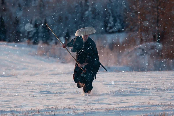 Samurai no campo de inverno — Fotografia de Stock