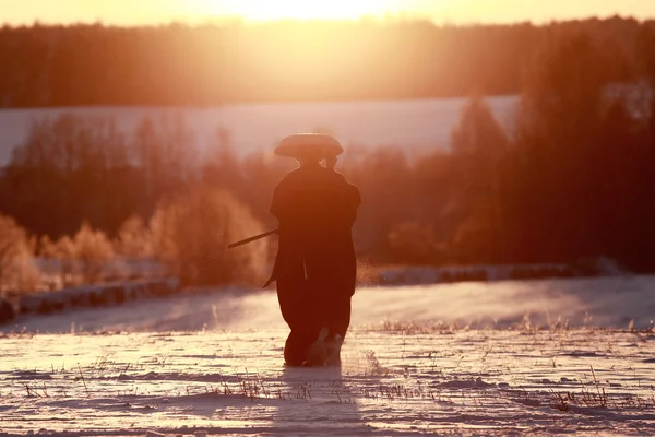 Samurai en el campo de invierno — Foto de Stock