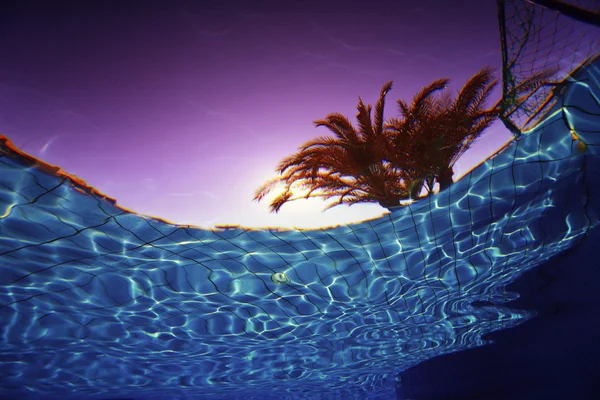 Unterwasser im Schwimmbad — Stockfoto
