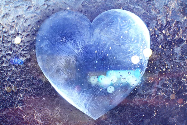 Donmuş kalp kabarcık şeklinde — Stok fotoğraf