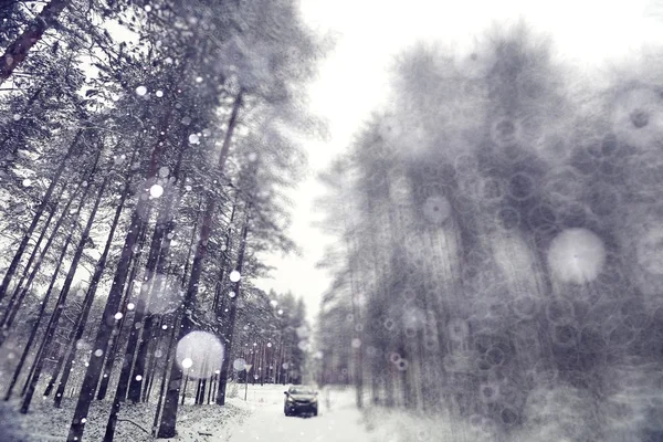 Concepto de paseo en coche de invierno — Foto de Stock